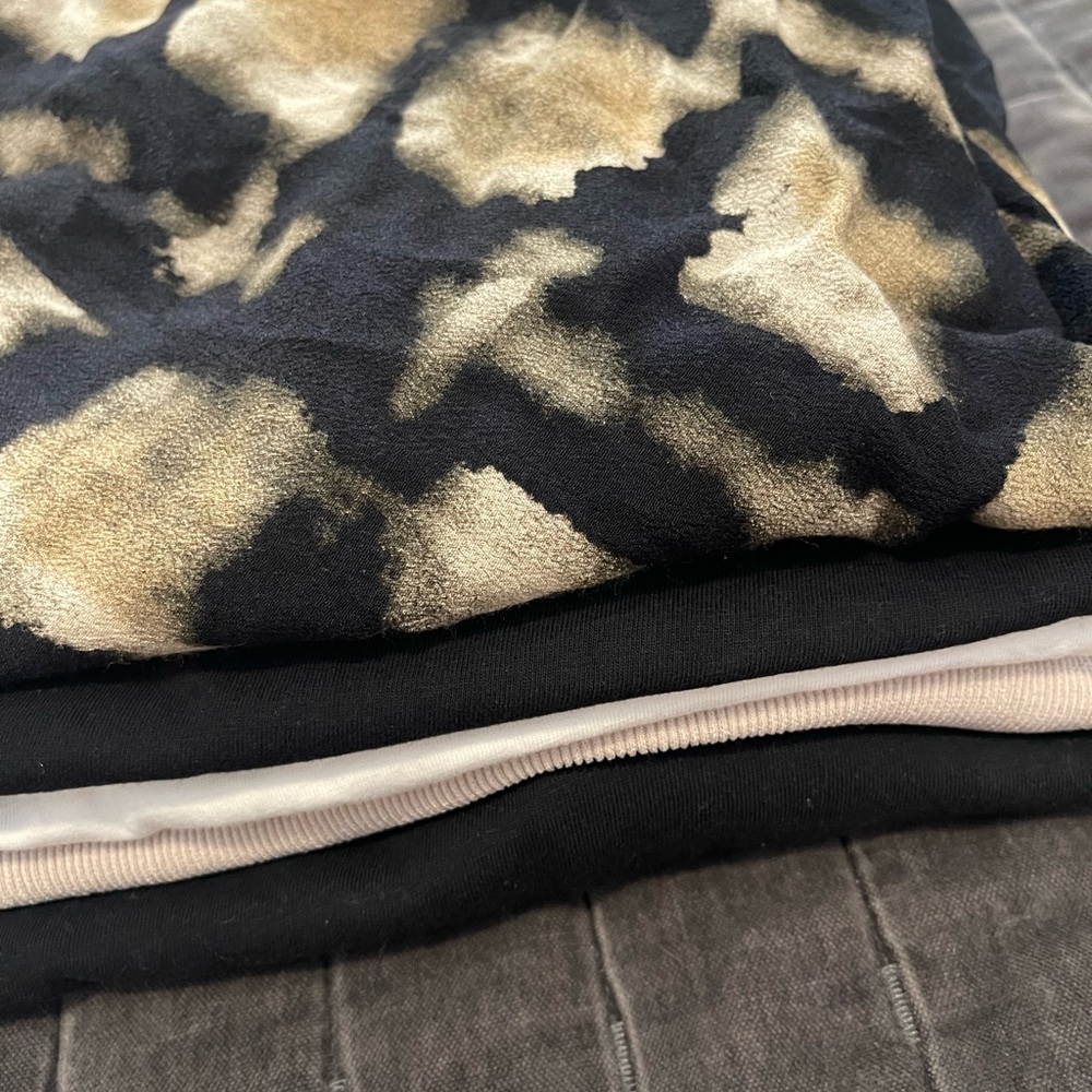 Zara Black and Gold Abstract Blouse